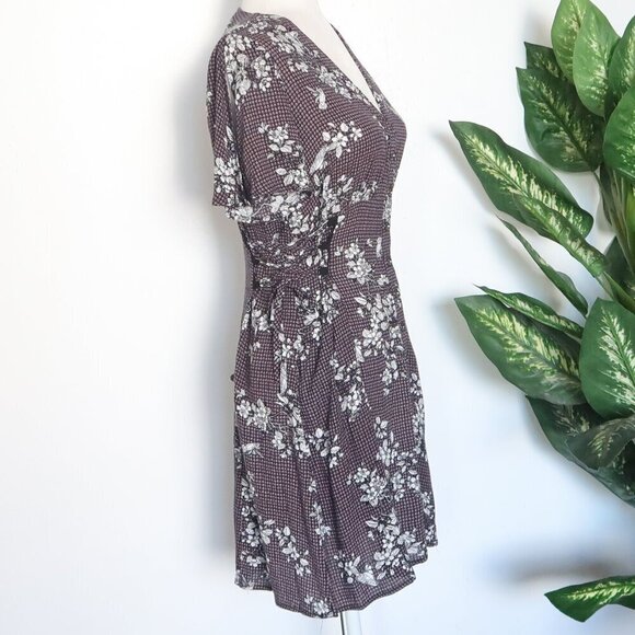 Lulu's Completely Captivating Navy Blue Floral Button Front Skater Dress XS - Picture 9 of 16